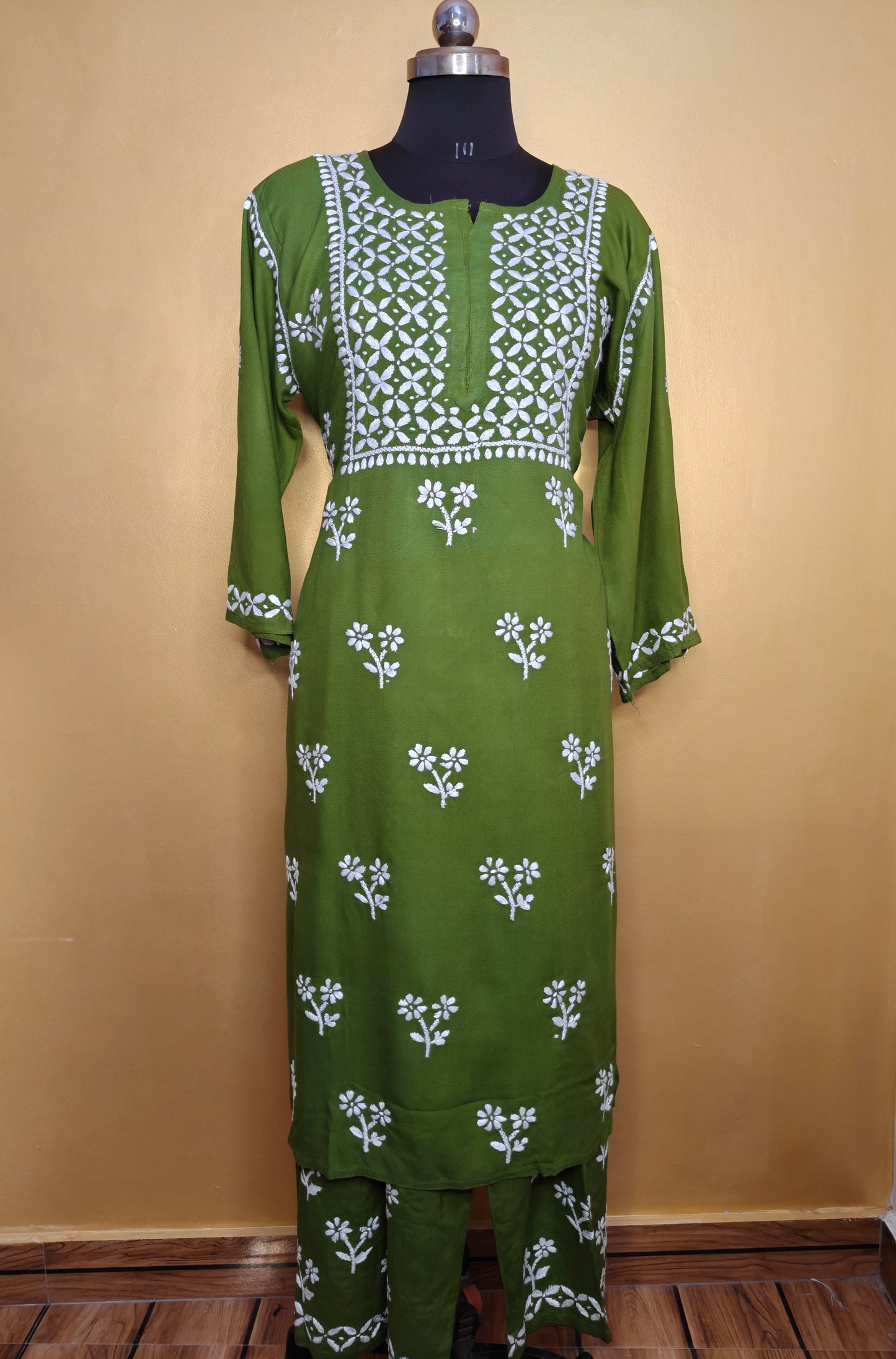 Green Rayon Chikankari Kurta Set with Ghaspatti & Phanda Embroidery | Varnika Exclusive Chikan